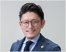 コニシ株式会社　代表取締役小西孝明